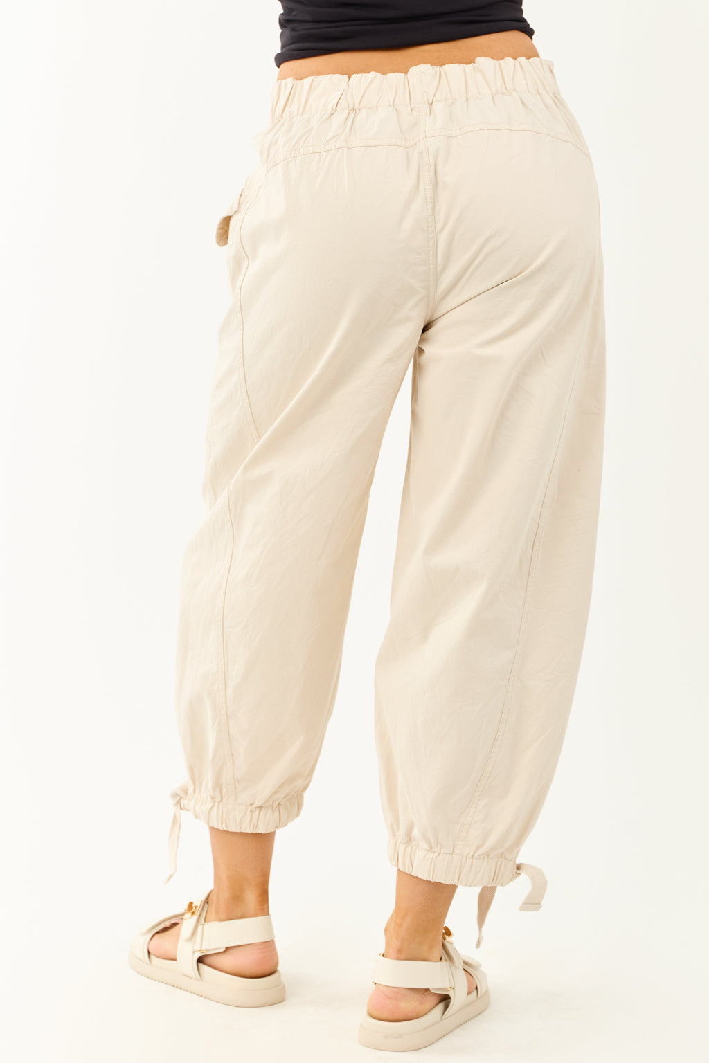 Stylish Joggers for Women with Cargo Pockets & Adjustable Hem