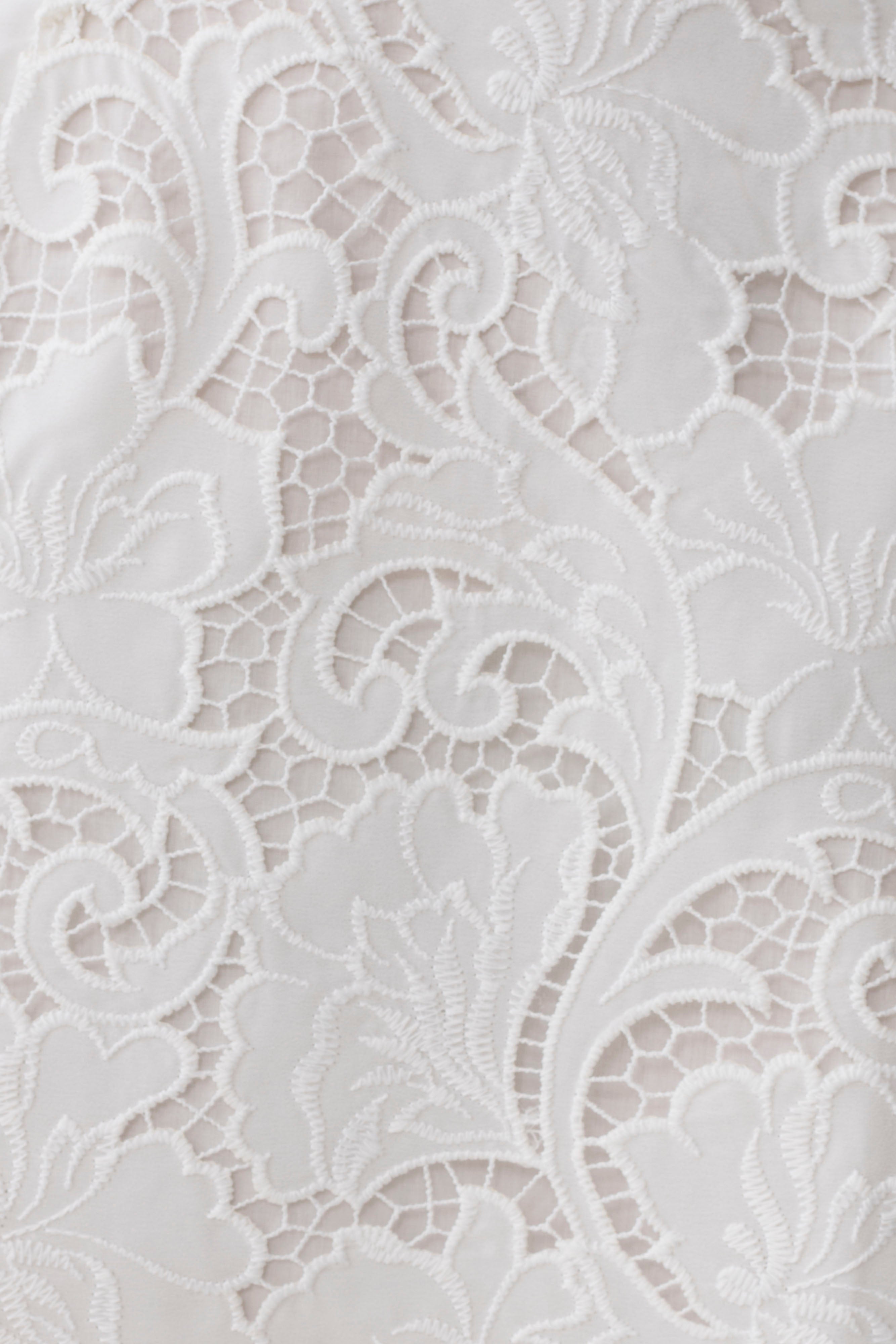 Tessa Broderie Tie Front Sleeveless Top - White