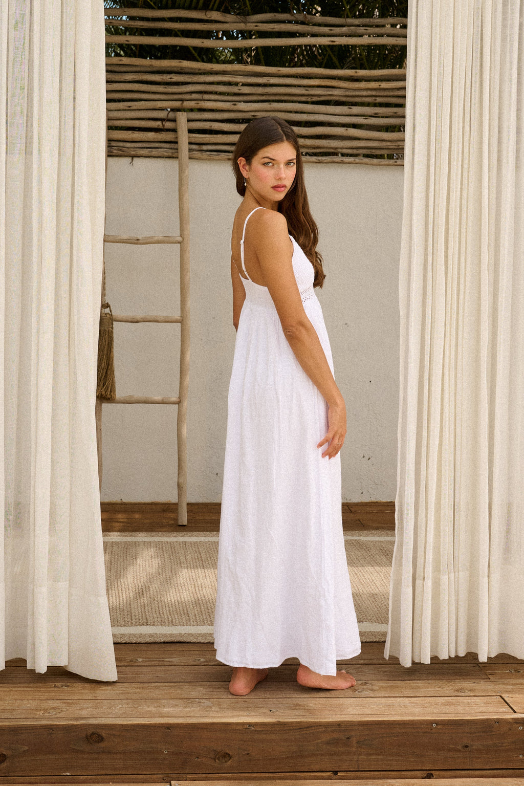 White Midi Dress with Flattering Fit – Long