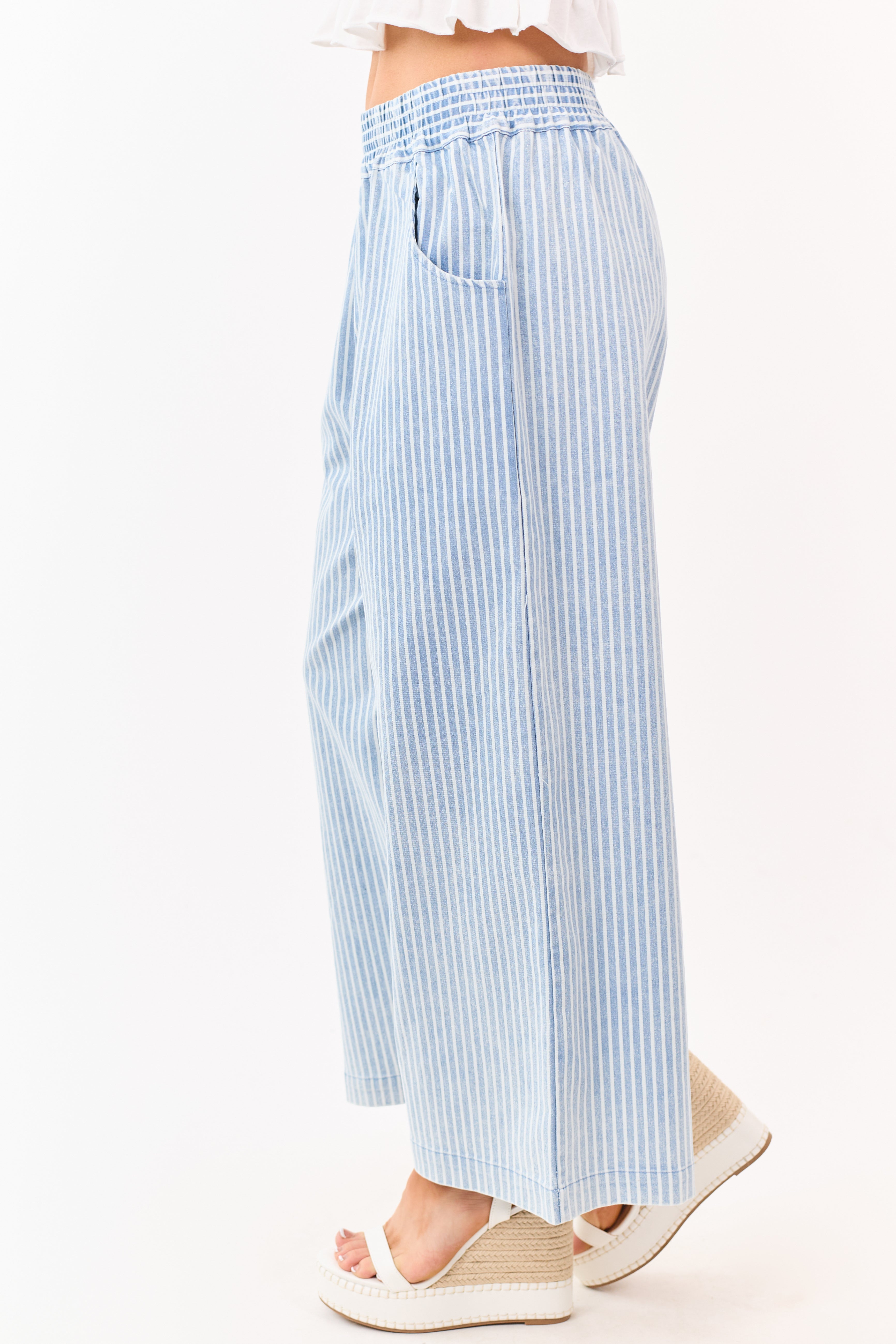 Wide Leg Pants Women with Elastic Waist & Flowy Design